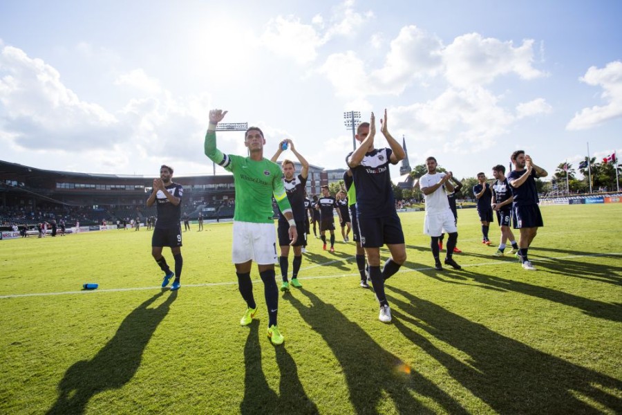 Jacksonville players thank fans at the end of the Spring Season (Photo: Jacksonville Armada FC)