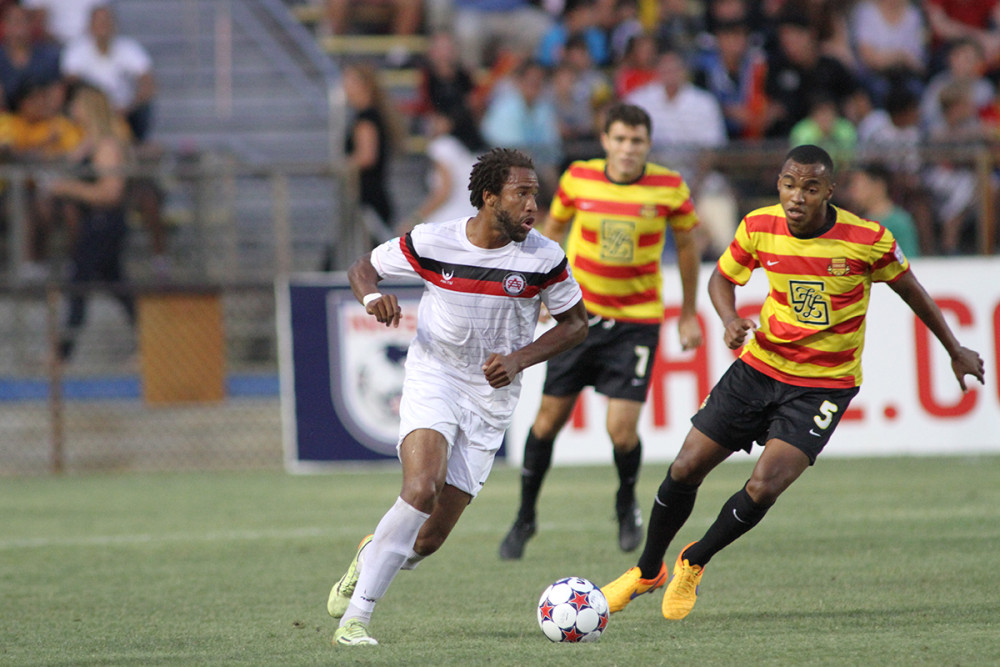 Jonathan Okafor playing for the Silverbacks earlier in 2015. (Photo: Fort Lauderdale Strikers)