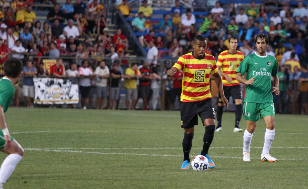 FTL's Marlon Freitas dribbles the ball as NYC's Raul looks on (Photo: Fort Lauderdale Strikers)